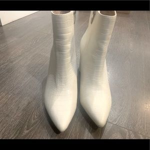 Steve Madden Ankle Boots | Off White Croc